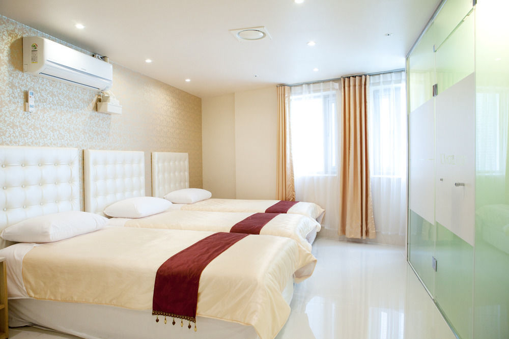 Hotel Cozy Myeongdong Сеул Экстерьер фото